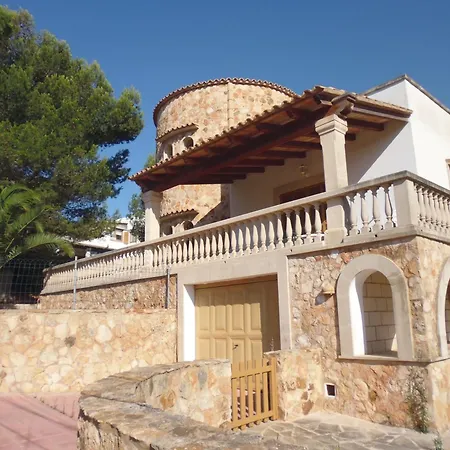 Nyaraló Torre Al Mar *
